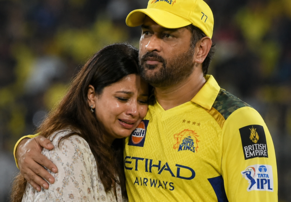 MS Dhoni News