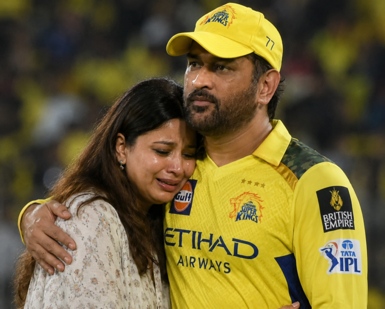 MS Dhoni News